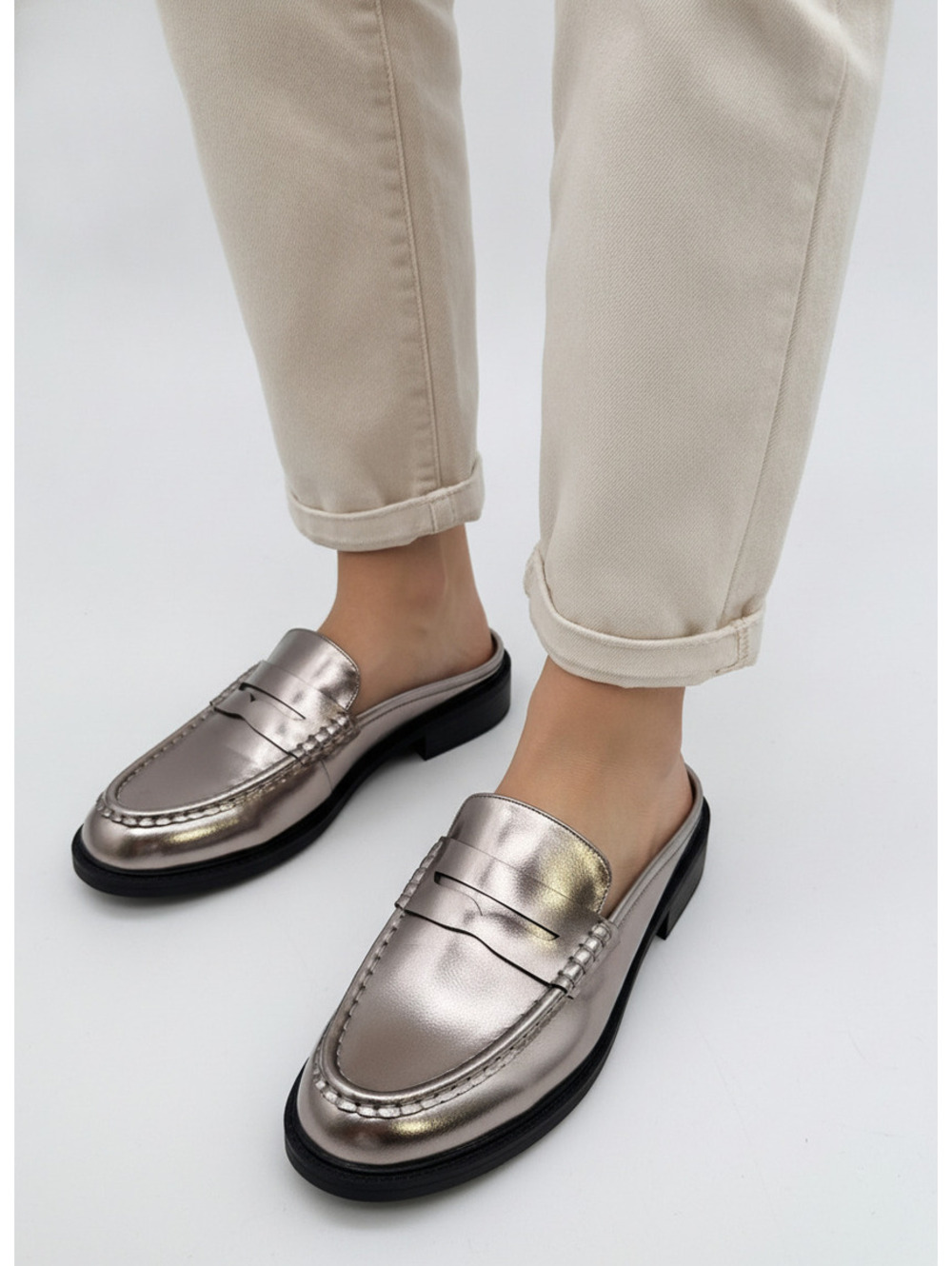 Sun + Stone Metallic Silver Penny Loafer Mule Shoes Size 8.5